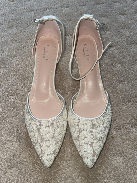 Kailee P Shoes - KILEE P. Ivory Lace Pointed-Toe Ankle-Strap Heels